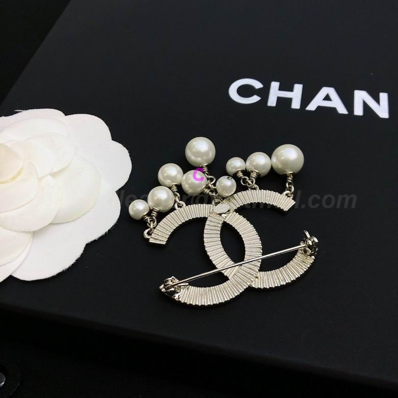 Chanel Brooch 469